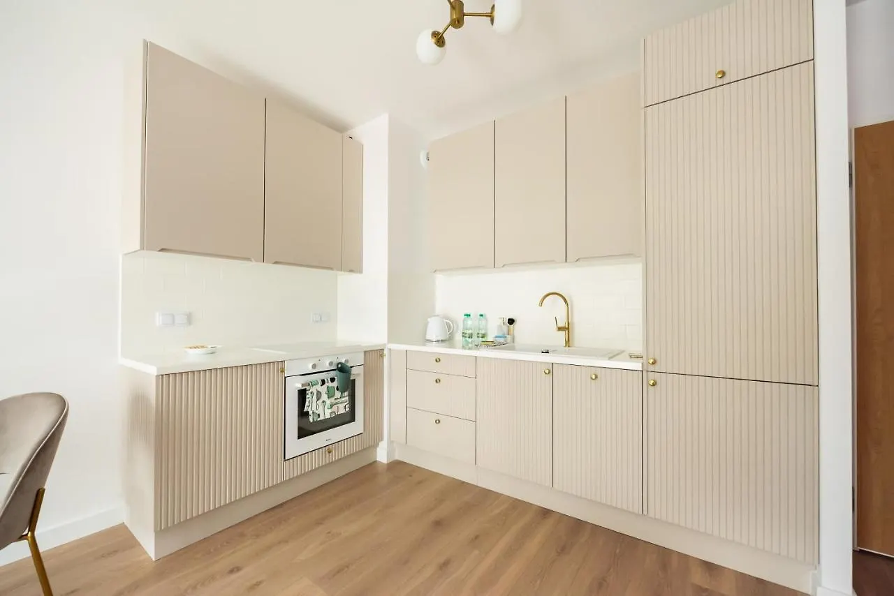 Bemowo Narwik Modern Apartment ワルシャワ